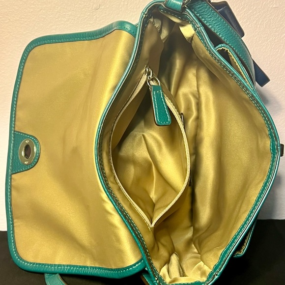 COACH Vintage City Crossbody Bag (SMALL) - Picture 9 of 16